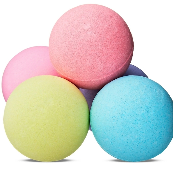 Looney Tunes 5 Bath Bombs 3.5oz each Brand New - Picture 3 of 3